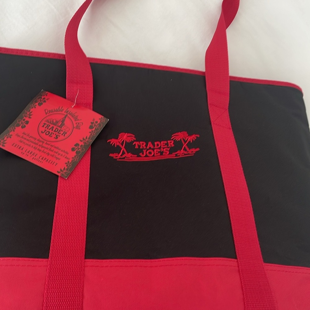 Trader Joe's Large Reusable Insulated Bag Black /… - image 3